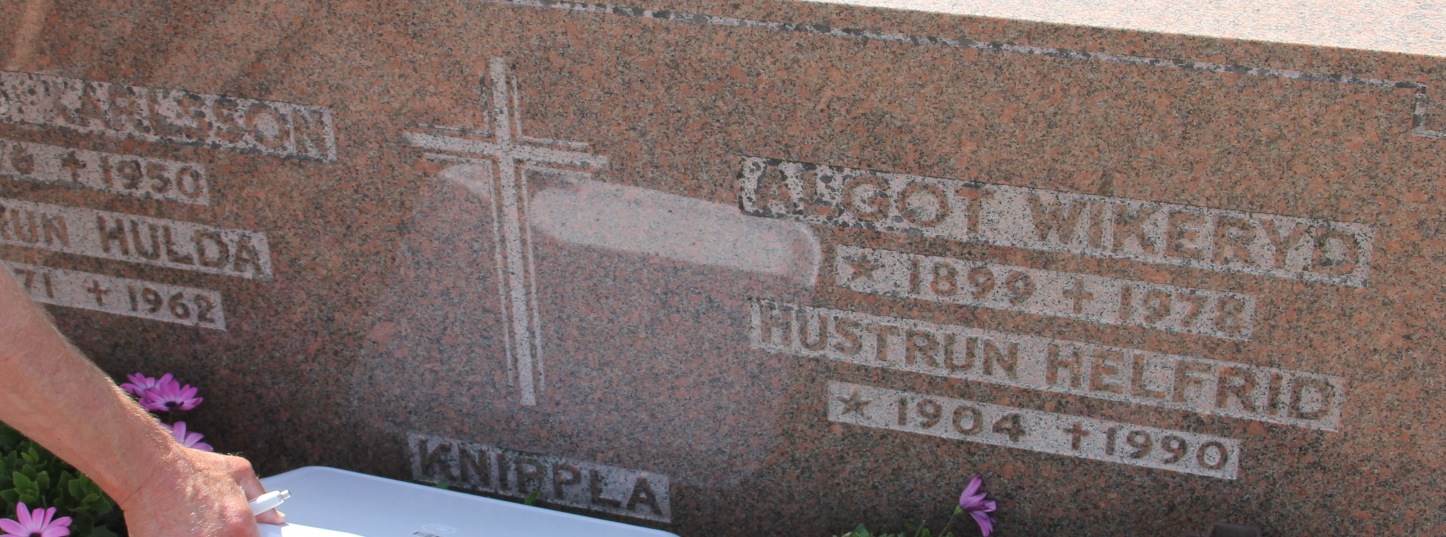 Grav E111 Öckerö Kyrkogård