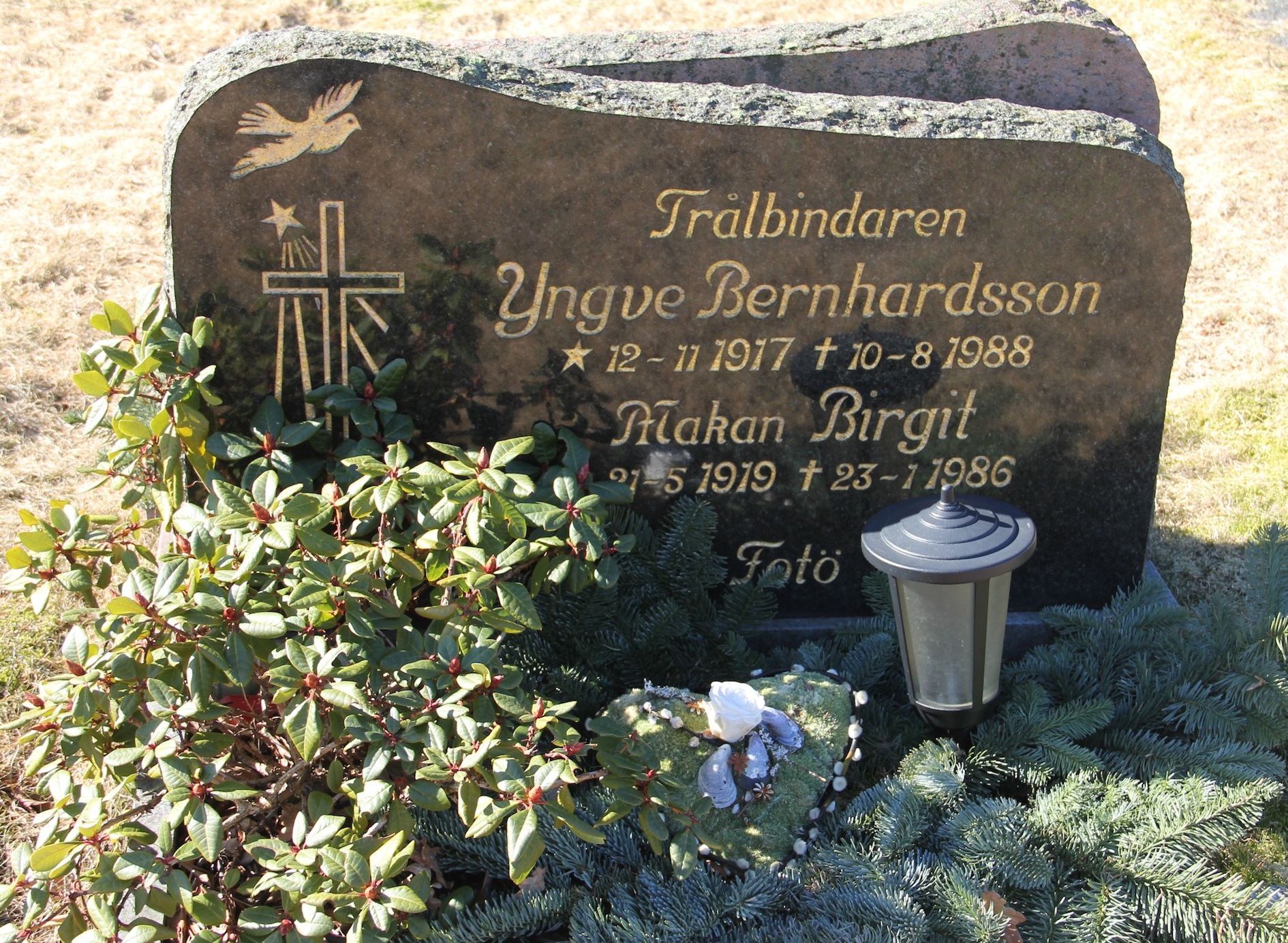 Grav C029 Hönö Kyrkogård