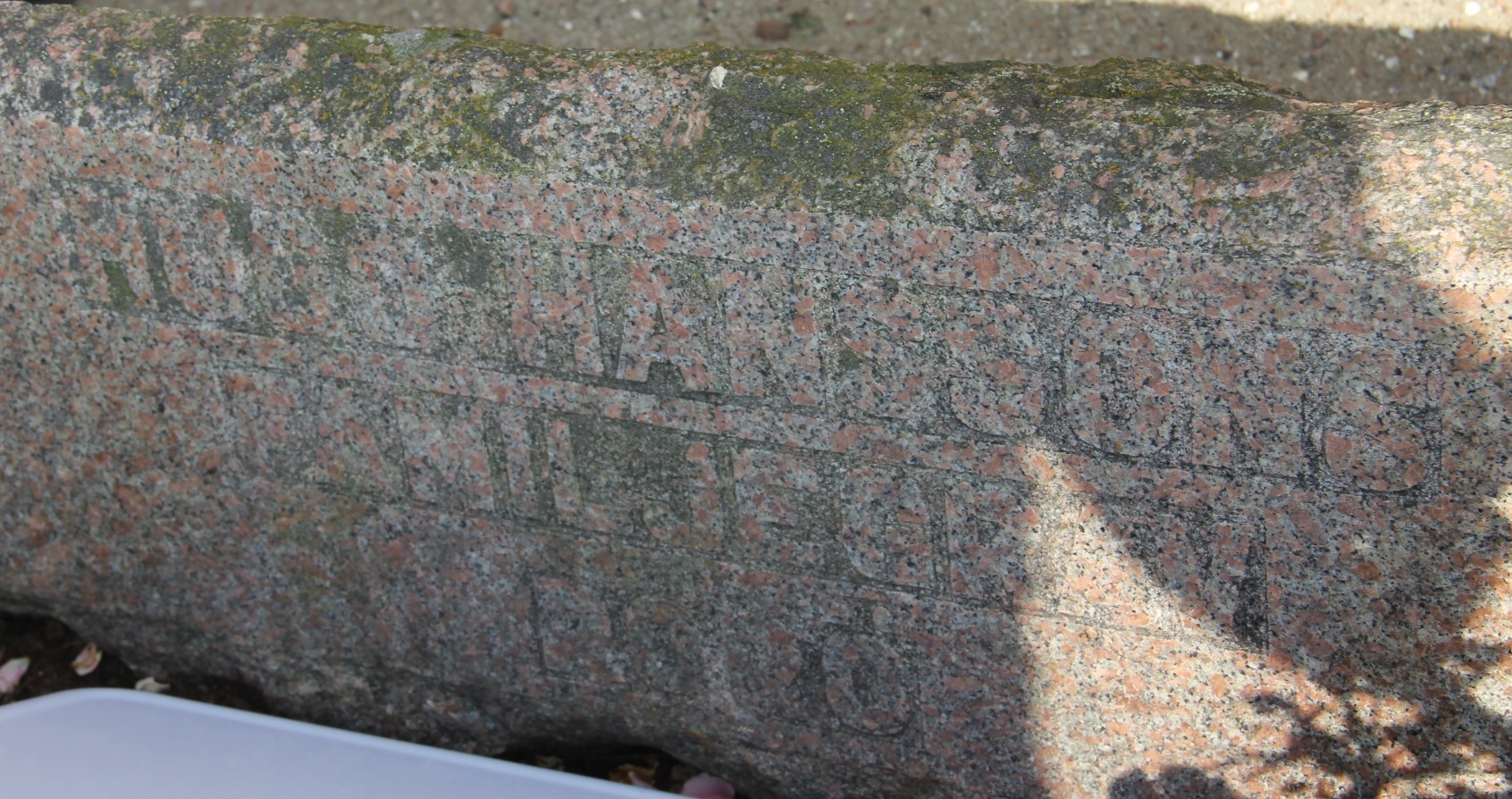 Grav E143 Öckerö Kyrkogård