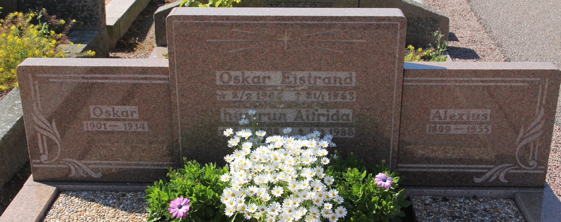 Grav E166 Öckerö Kyrkogård