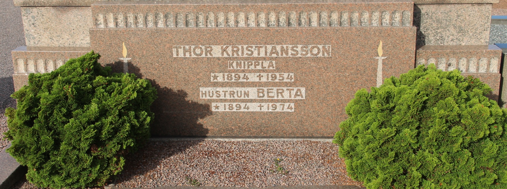 Grav G244 Öckerö Kyrkogård