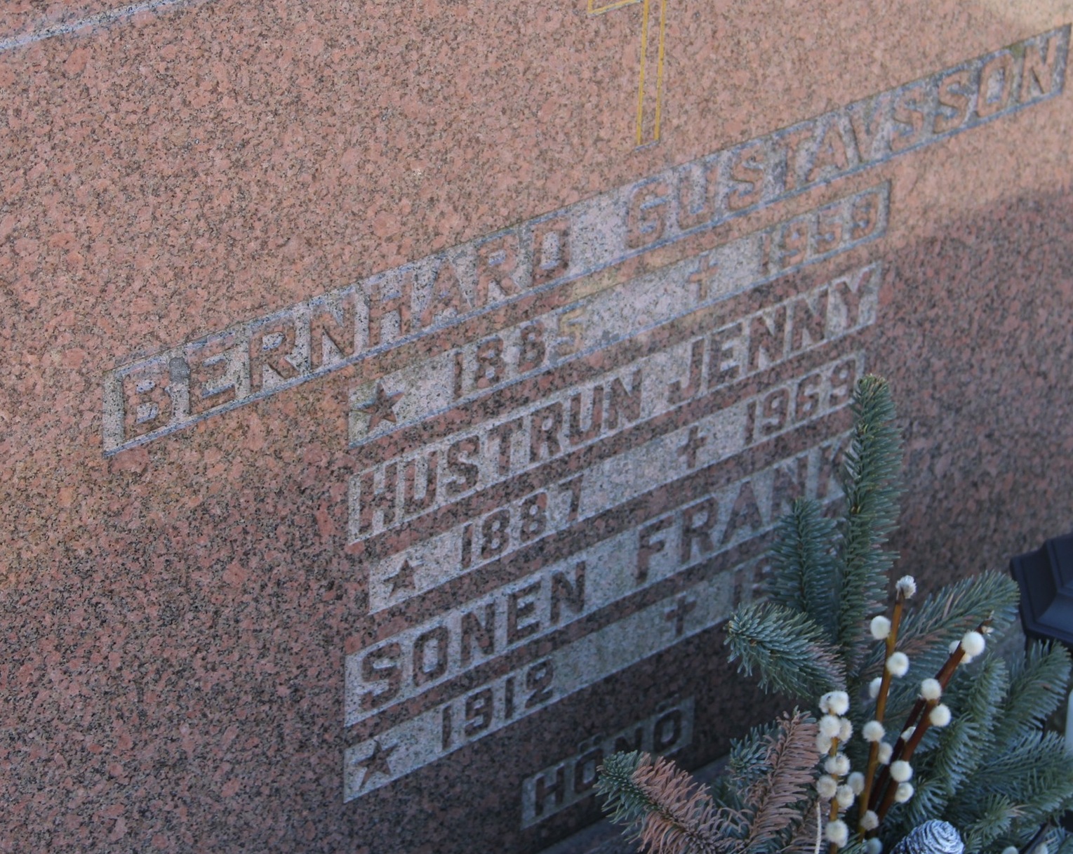 Grav B078 Hönö Kyrkogård