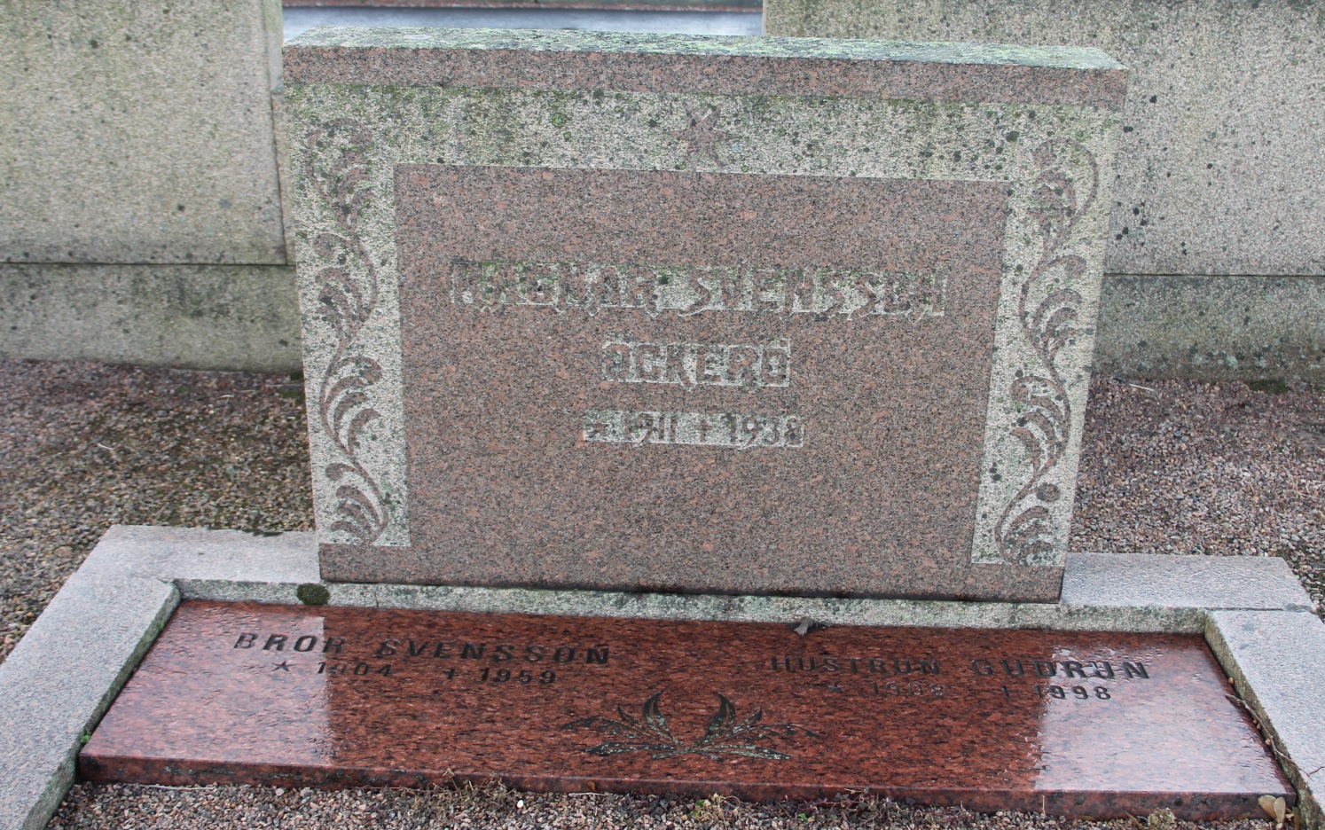 Grav E235 Öckerö Kyrkogård