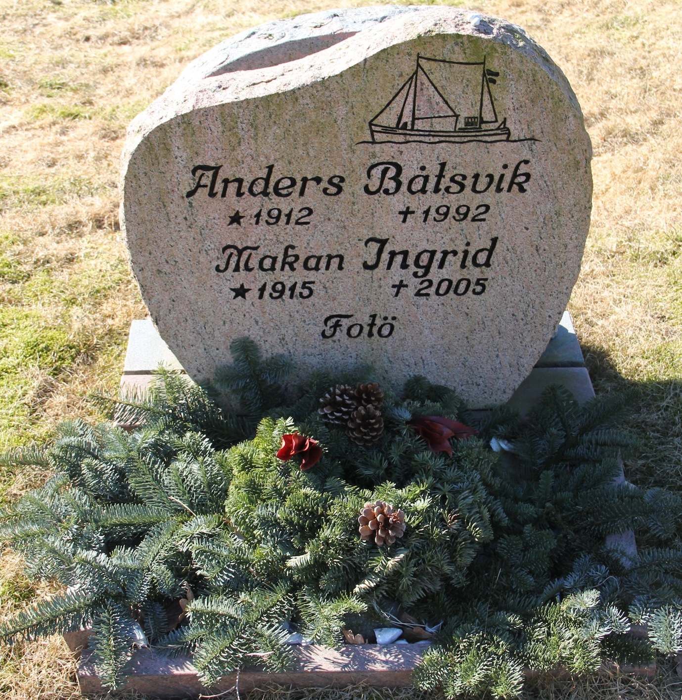 Grav D059 Hönö Kyrkogård