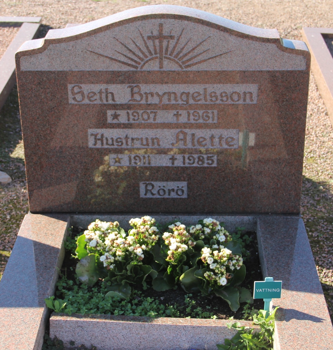 Grav G072 Öckerö Kyrkogård