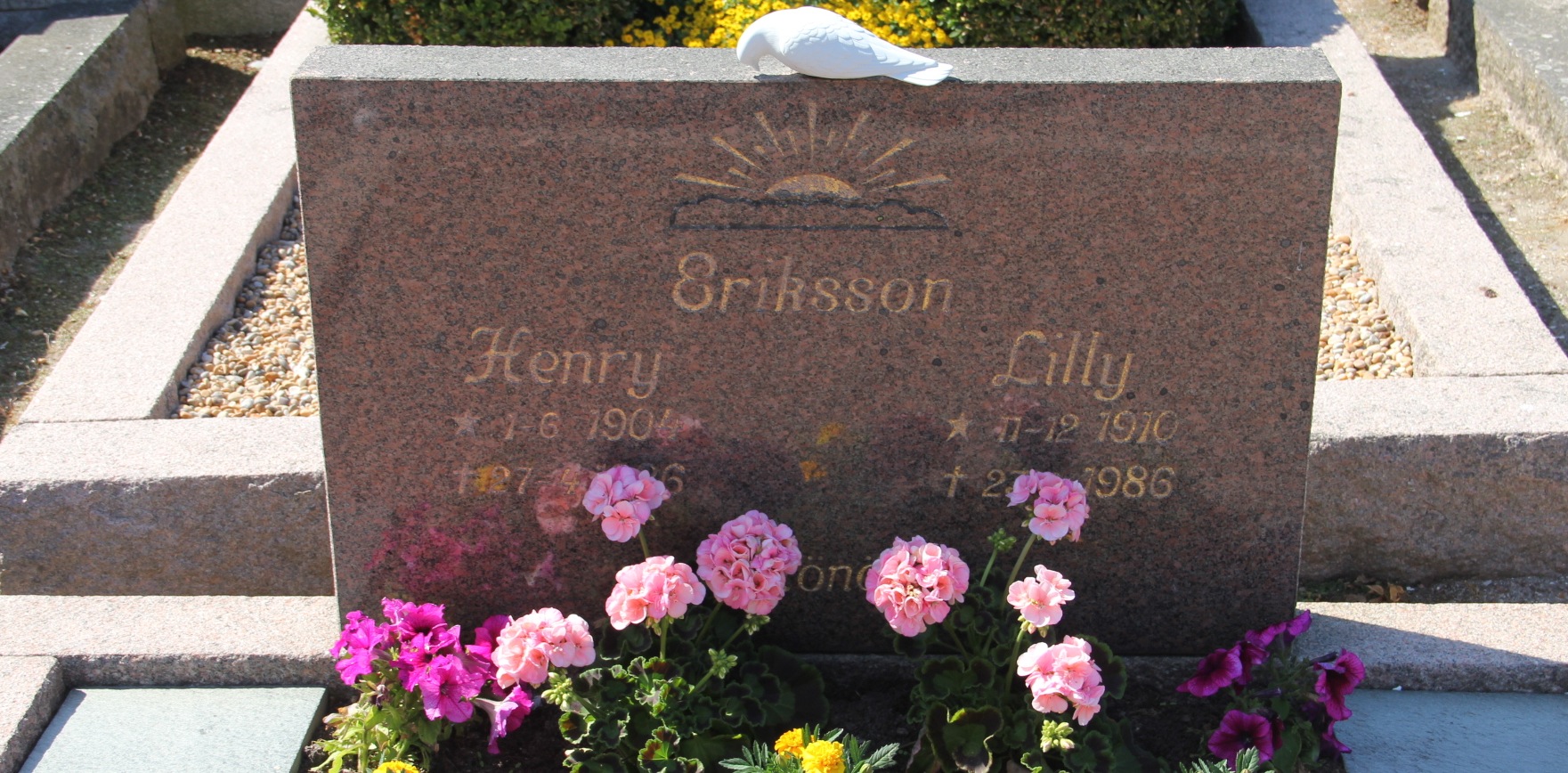 Grav E162 Öckerö Kyrkogård