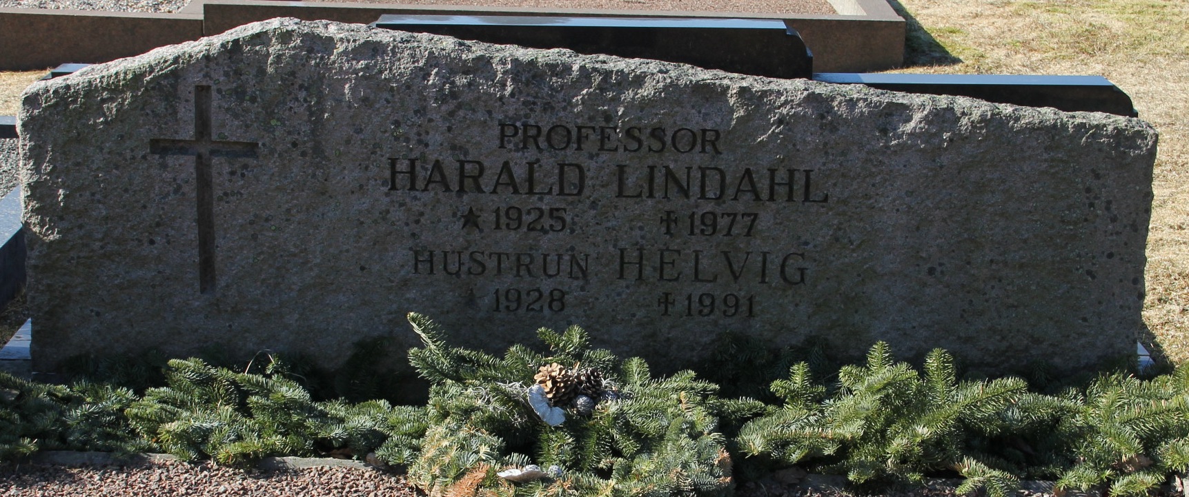 Grav G045 Hönö Kyrkogård