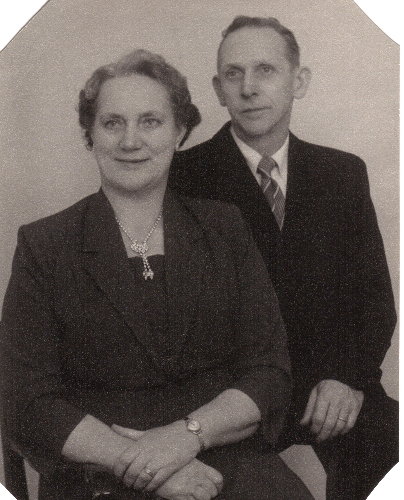 Josef Algot Bäckan och Helga Adelina Andersson
