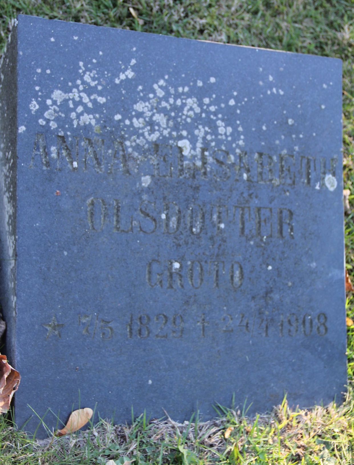 Grav Kullen 9 Öckerö Kyrkogård