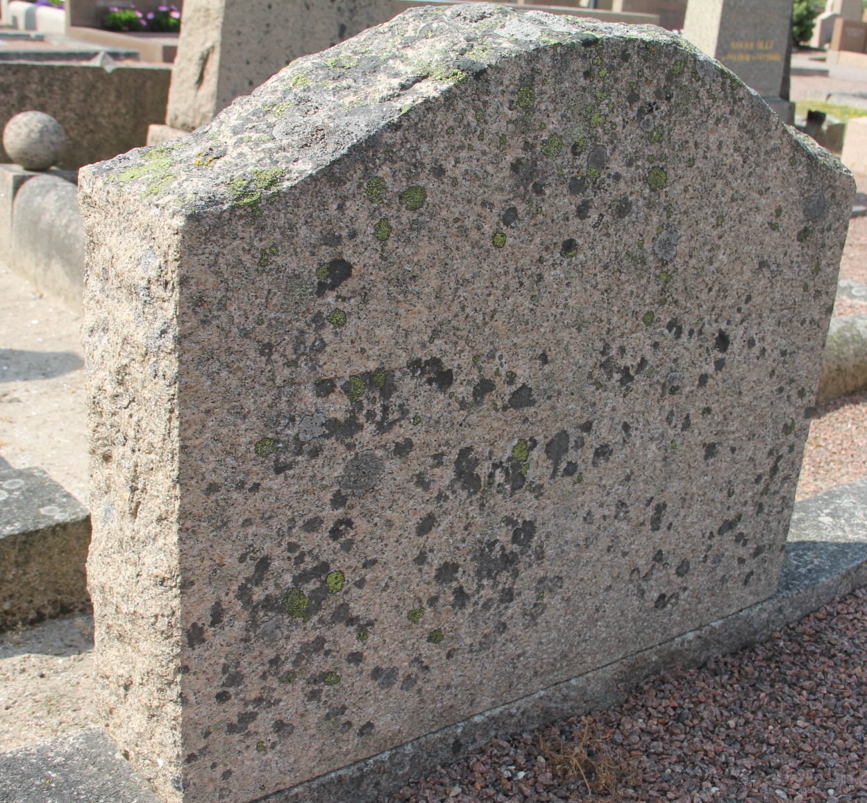 Grav E072 Öckerö Kyrkogård