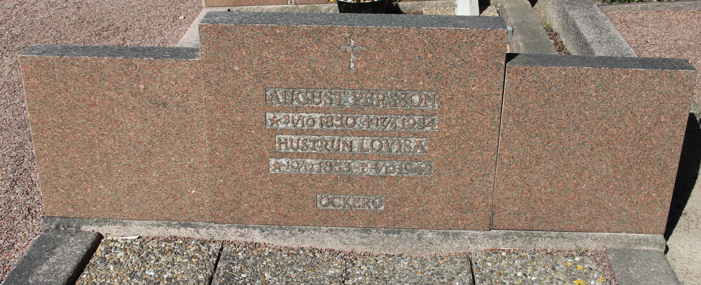 Grav D221 Öckerö Kyrkogård