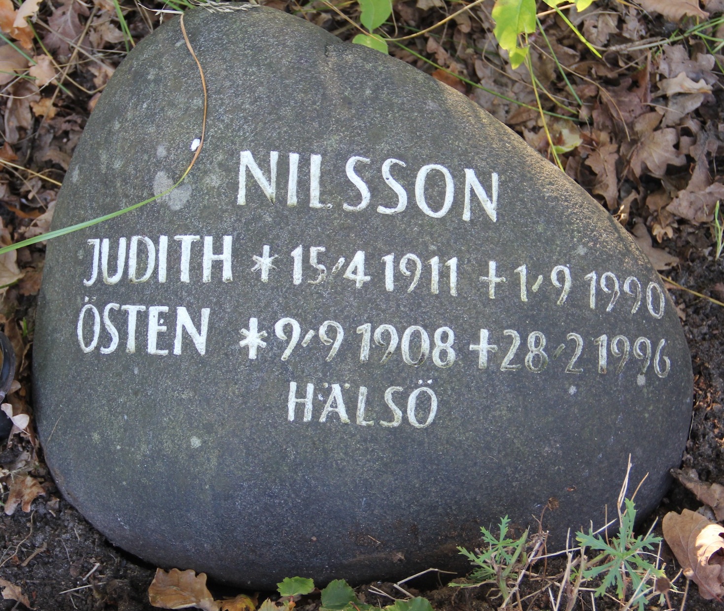 Grav H010 Öckerö Kyrkogård