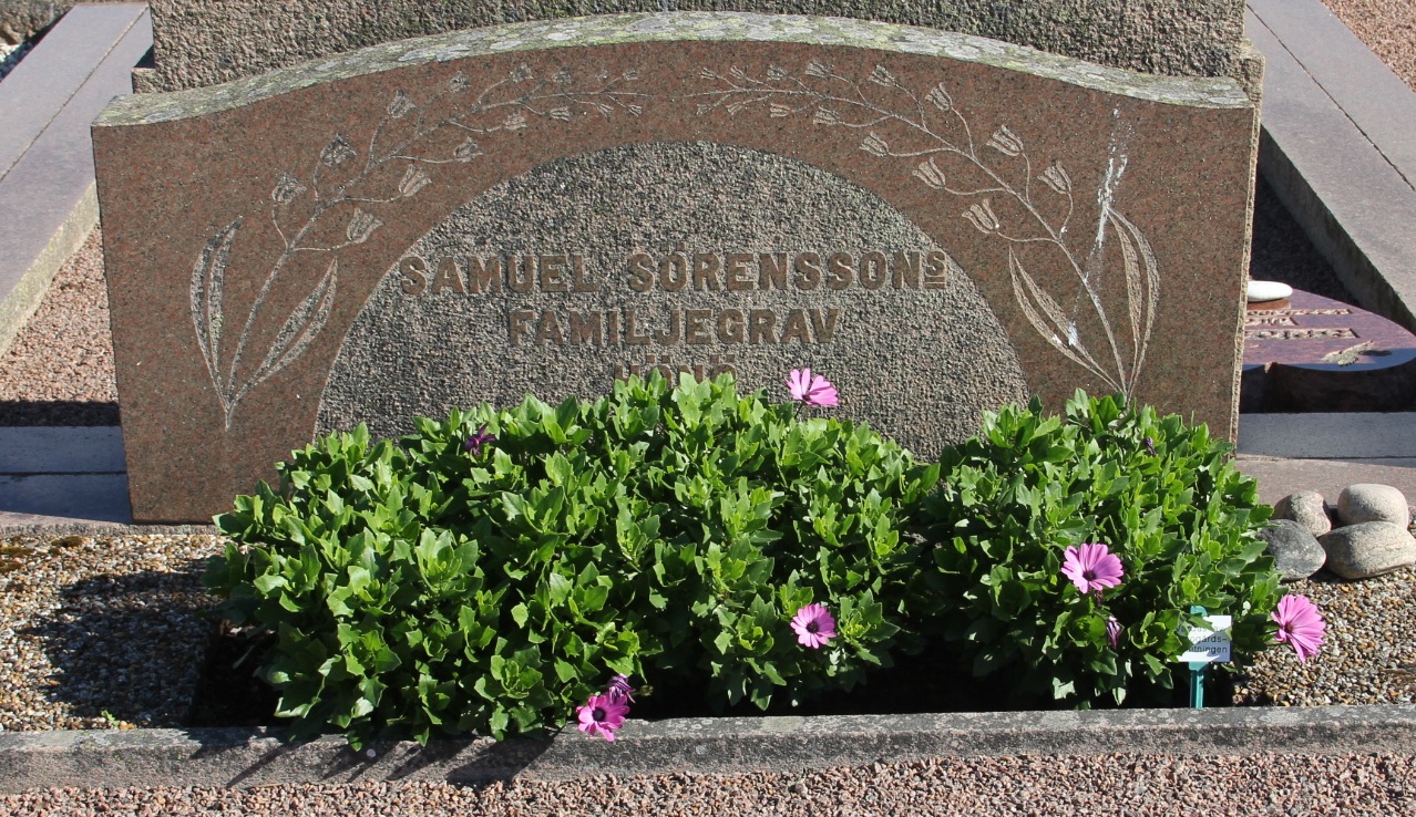 Grav F152 Öckerö Kyrkogård