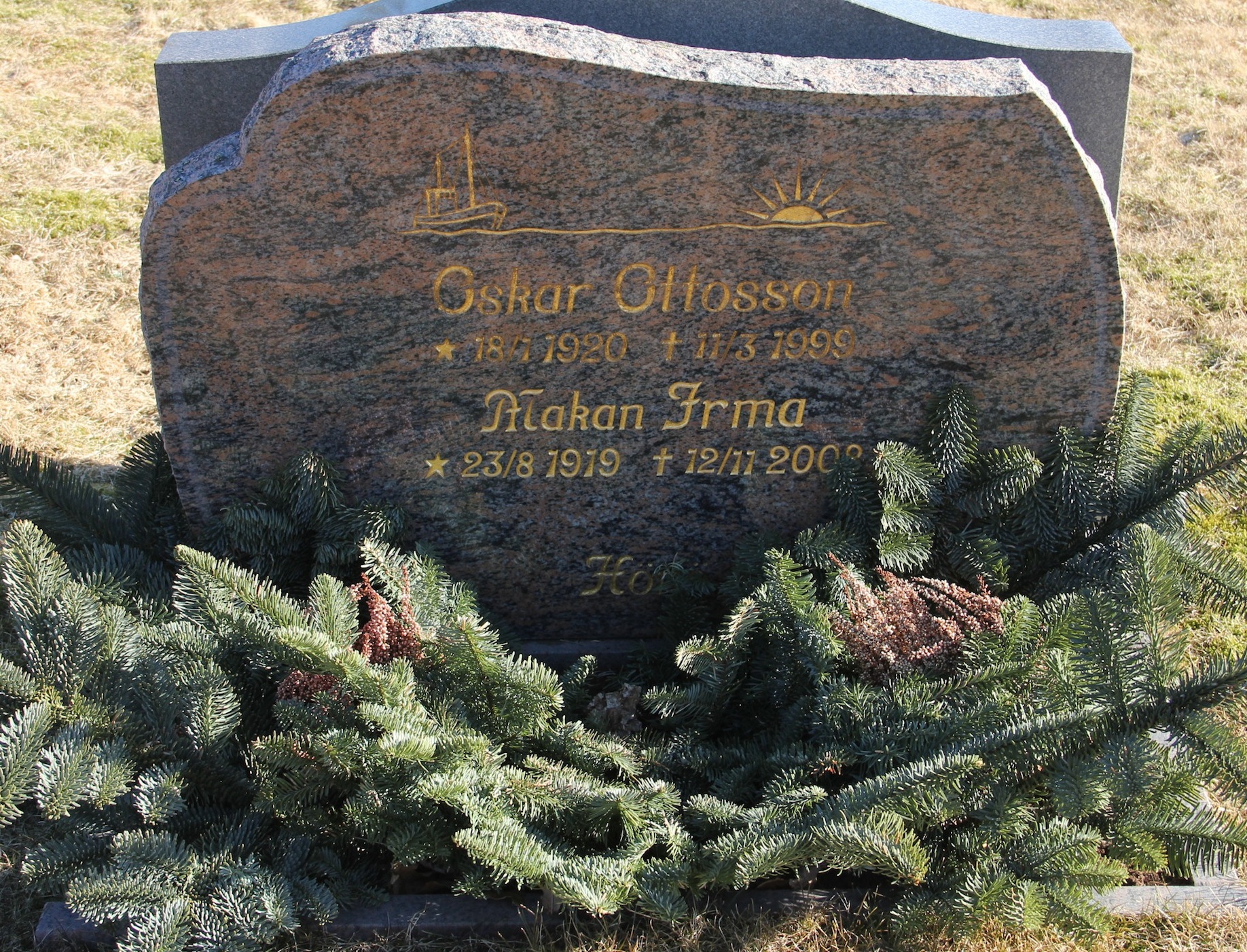 Grav A037 Hönö Kyrkogård