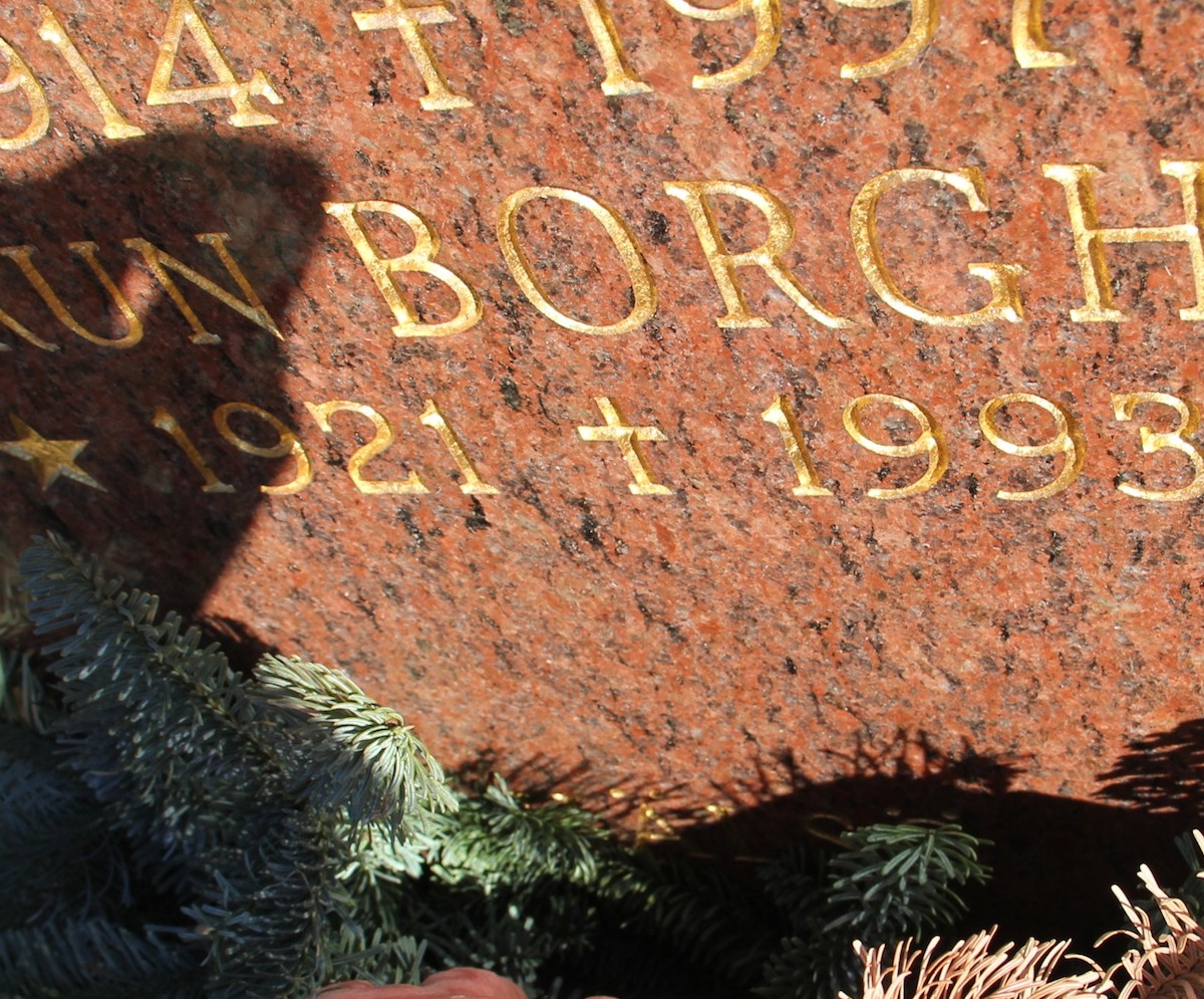 Grav D067 Hönö Kyrkogård