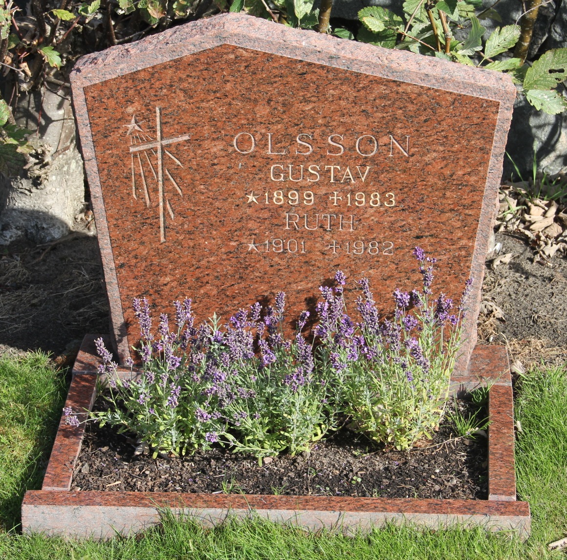 Grav NM016 Öckerö Kyrkogård