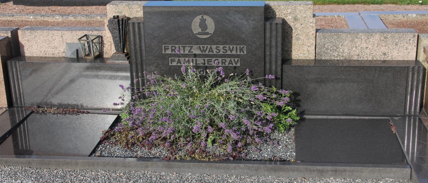 Grav G145 Öckerö Kyrkogård