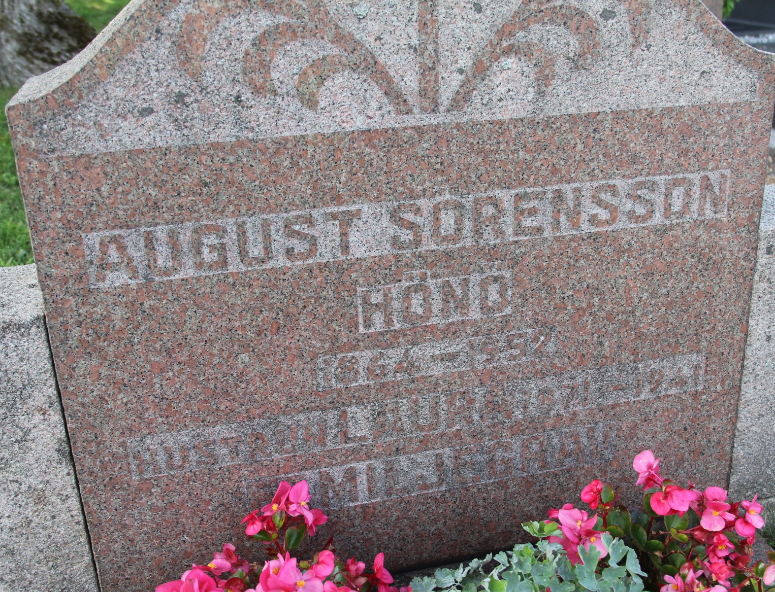 Grav E005 Öckerö Kyrkogård