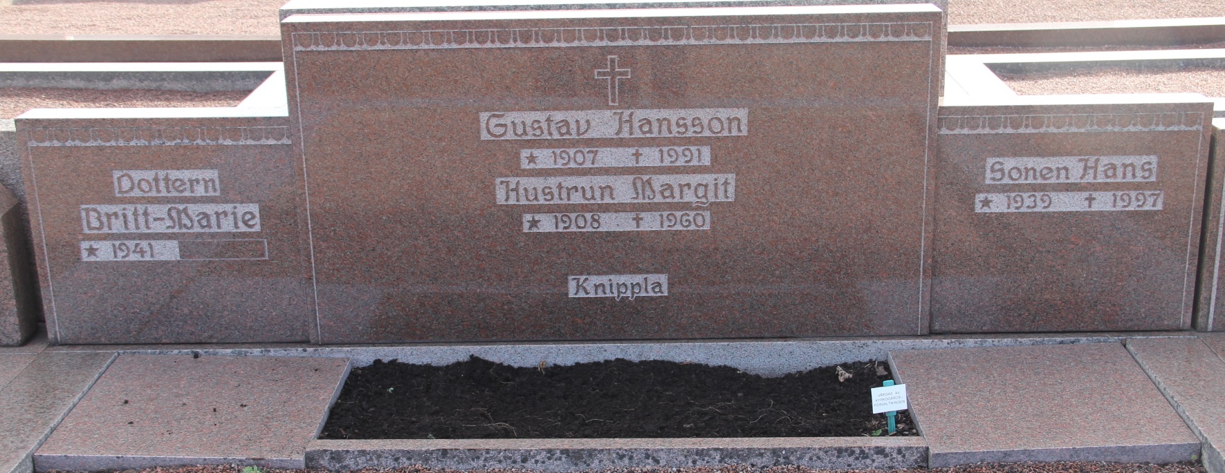 Grav G250 Öckerö Kyrkogård