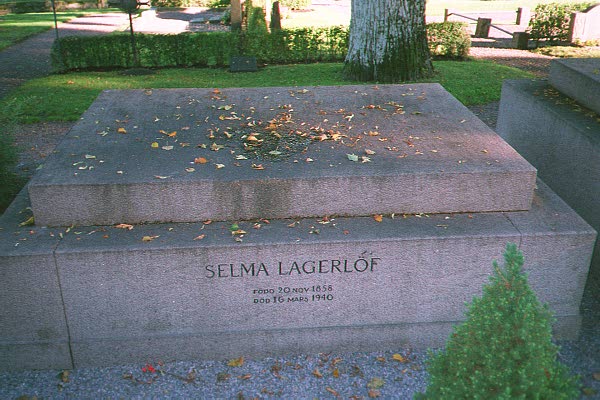 SelmaLagerlöf1858-1940(grave)