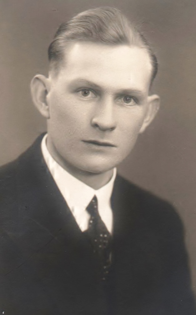 Elon Bernhard Alexandersson