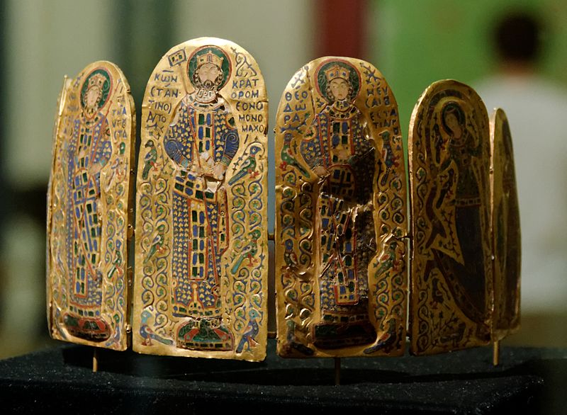 Monomachos' crown circa 1042. Budapest.