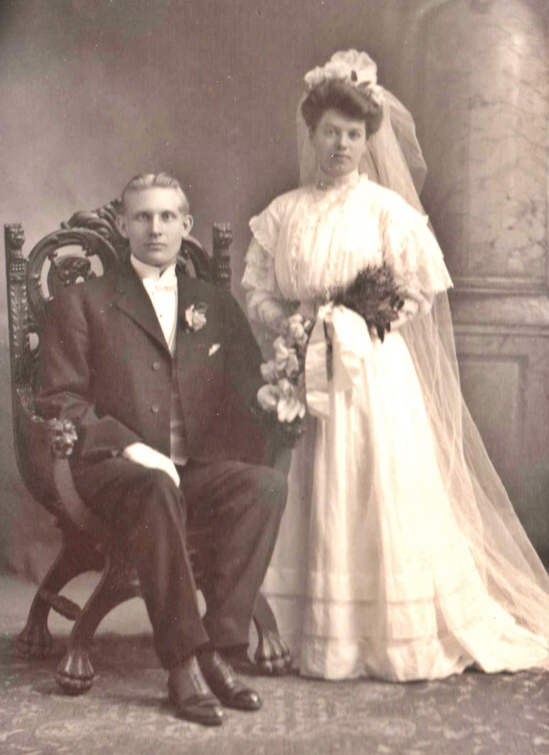 Martin Fritjof Rabe and his wife Anna C Lundberg - wedding around 1910